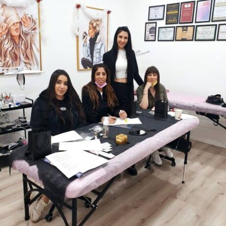 קורס הרמת ריסים