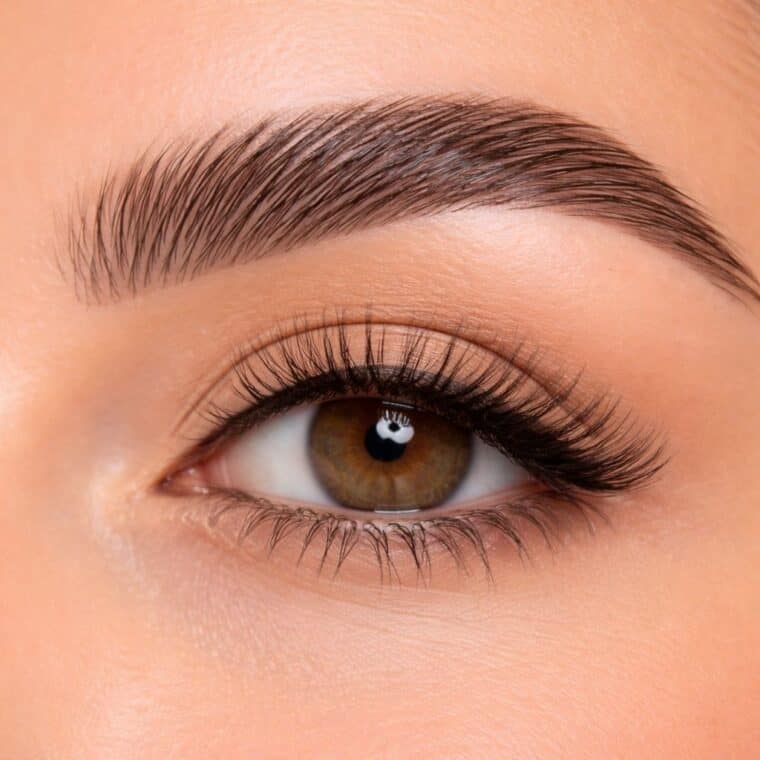 הרמת גבות קוסמטית