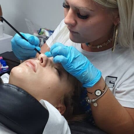 קורס הרמת גבות