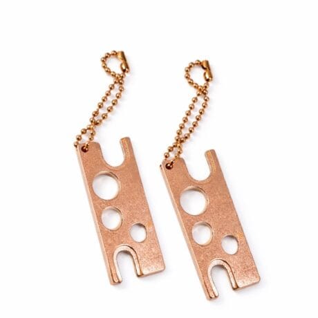 פותחן דבק להלחמת ריסים